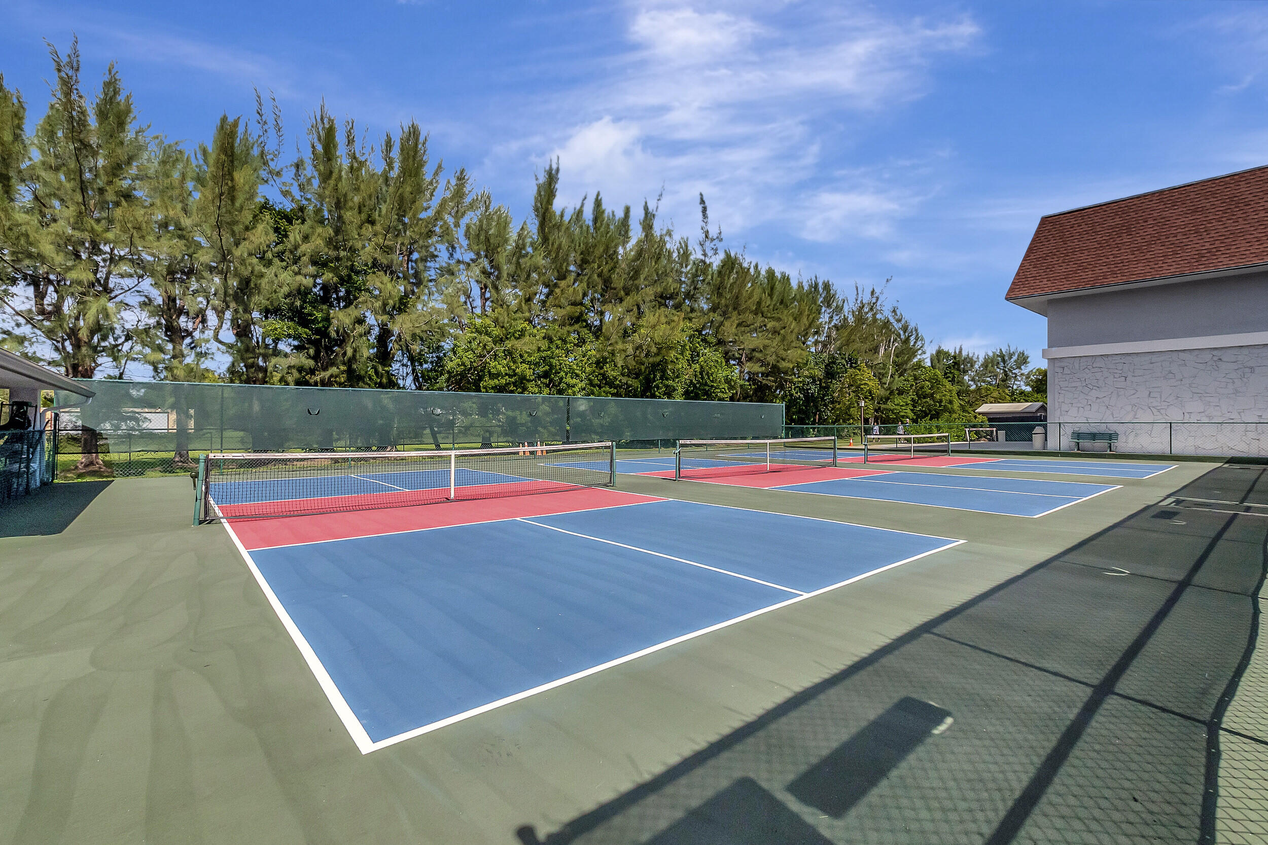 HUNTINGTON LAKES SEC TWO CONDOS - Residential