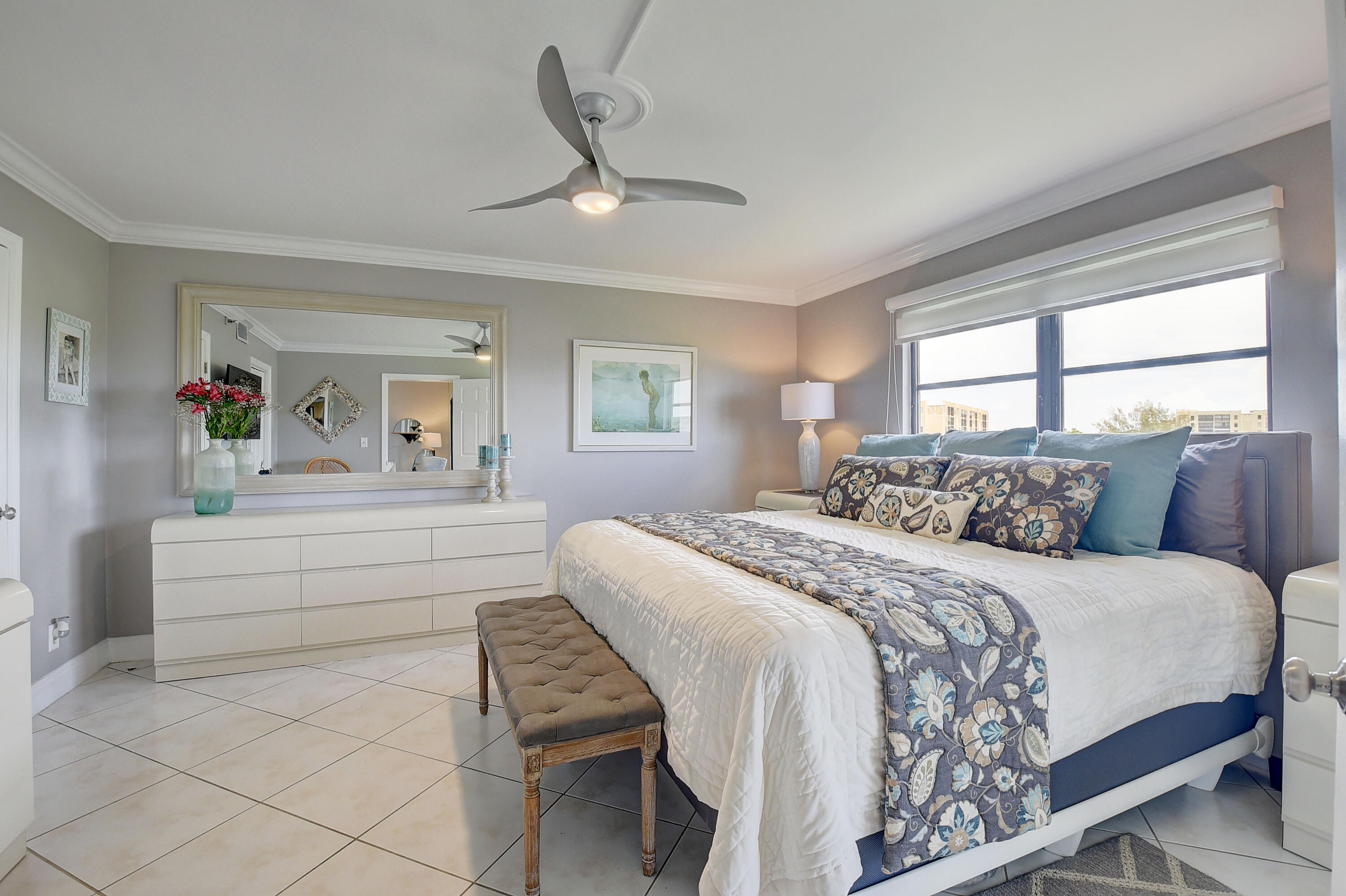 HUNTINGTON LAKES SEC TWO CONDOS - Residential