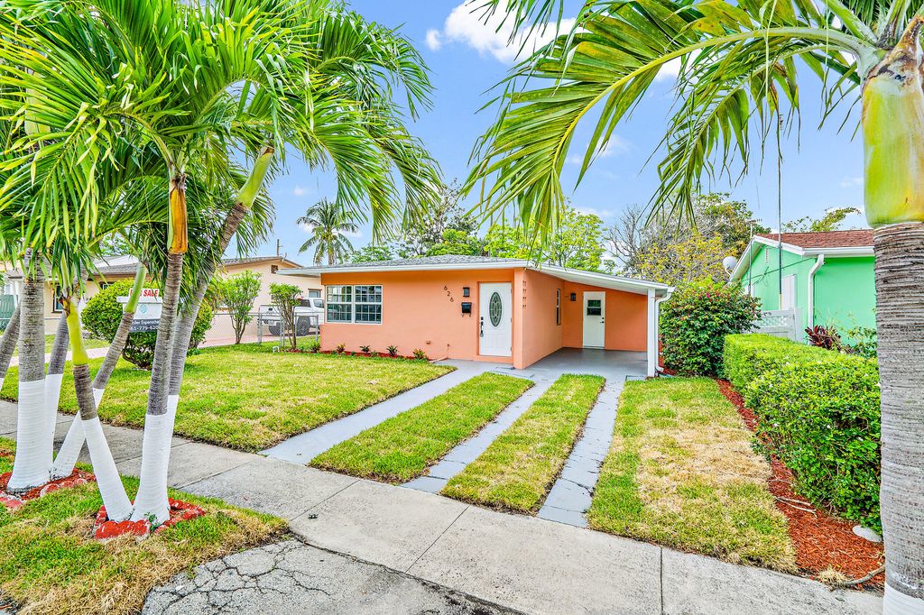 Photo of 626 Hunter Street, West Palm Beach, FL 33405 (MLS # R10792176)