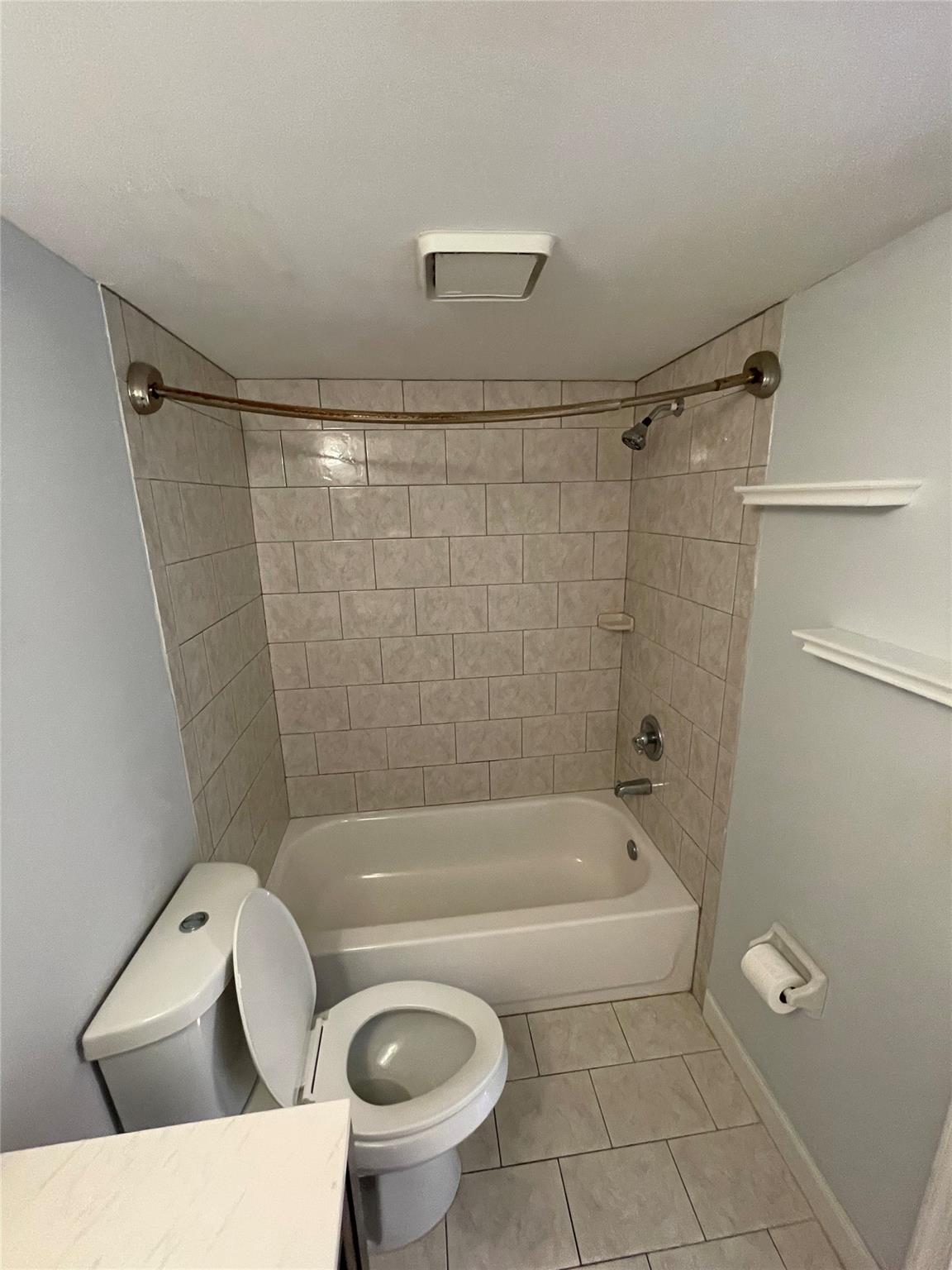 Park At Windwood Condo 01 - Residential Lease