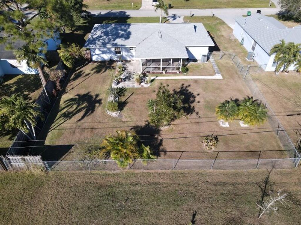 Photo of 226 SW Aubudon Avenue, Port Saint Lucie, FL 34984 (MLS # R11150931)