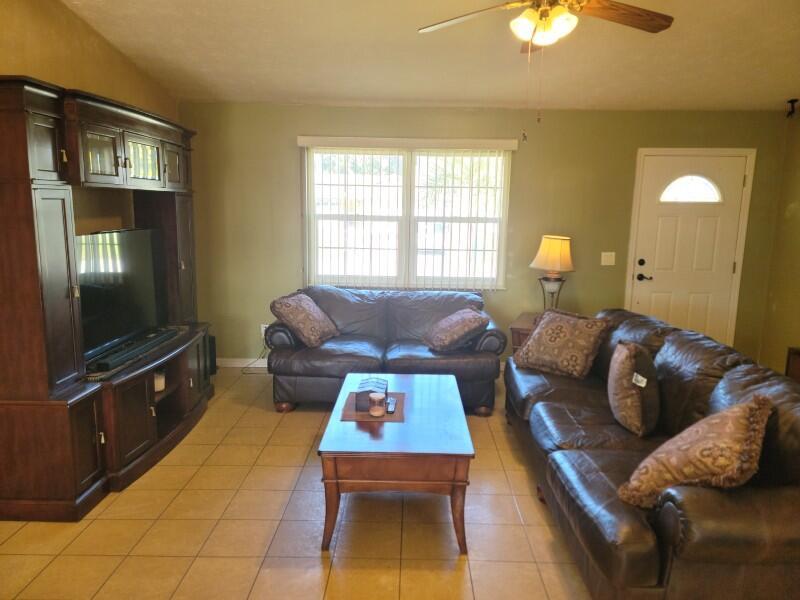 PORT ST LUCIE SECTION 18 - Residential