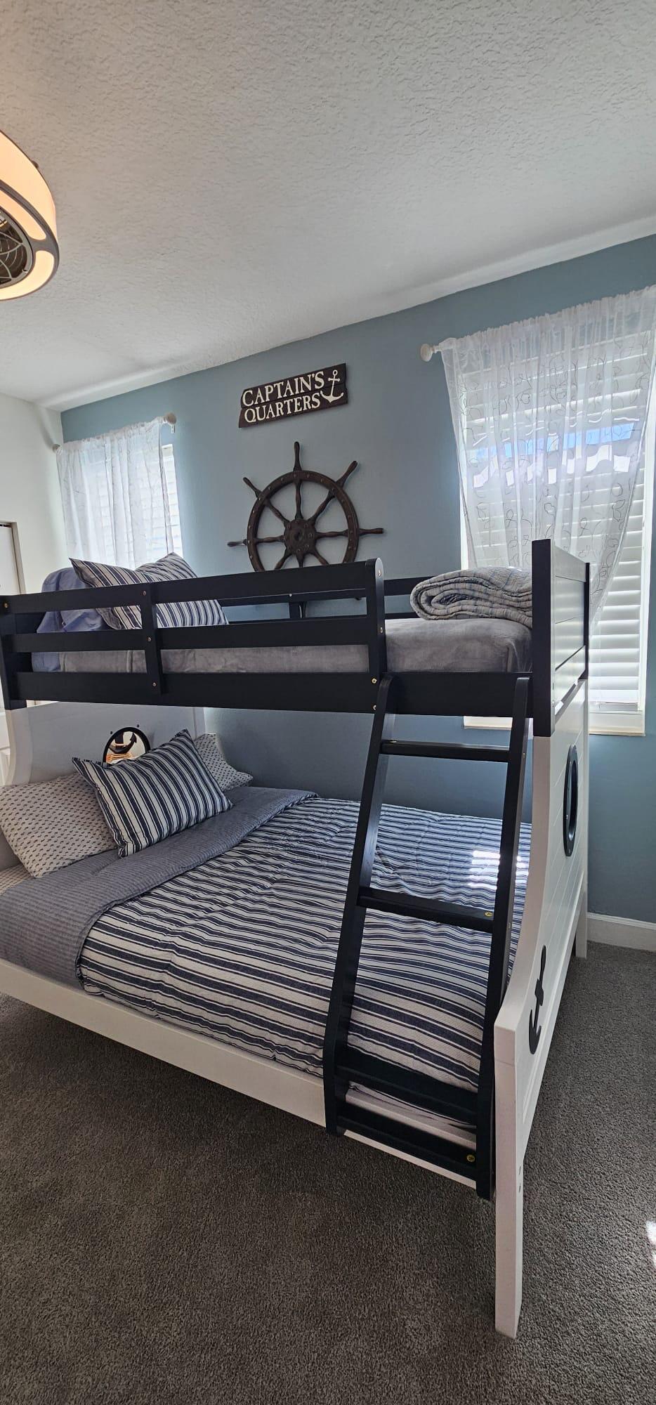 MOORINGS AT LANTANA TOWNHOUSES CONDO - Residential