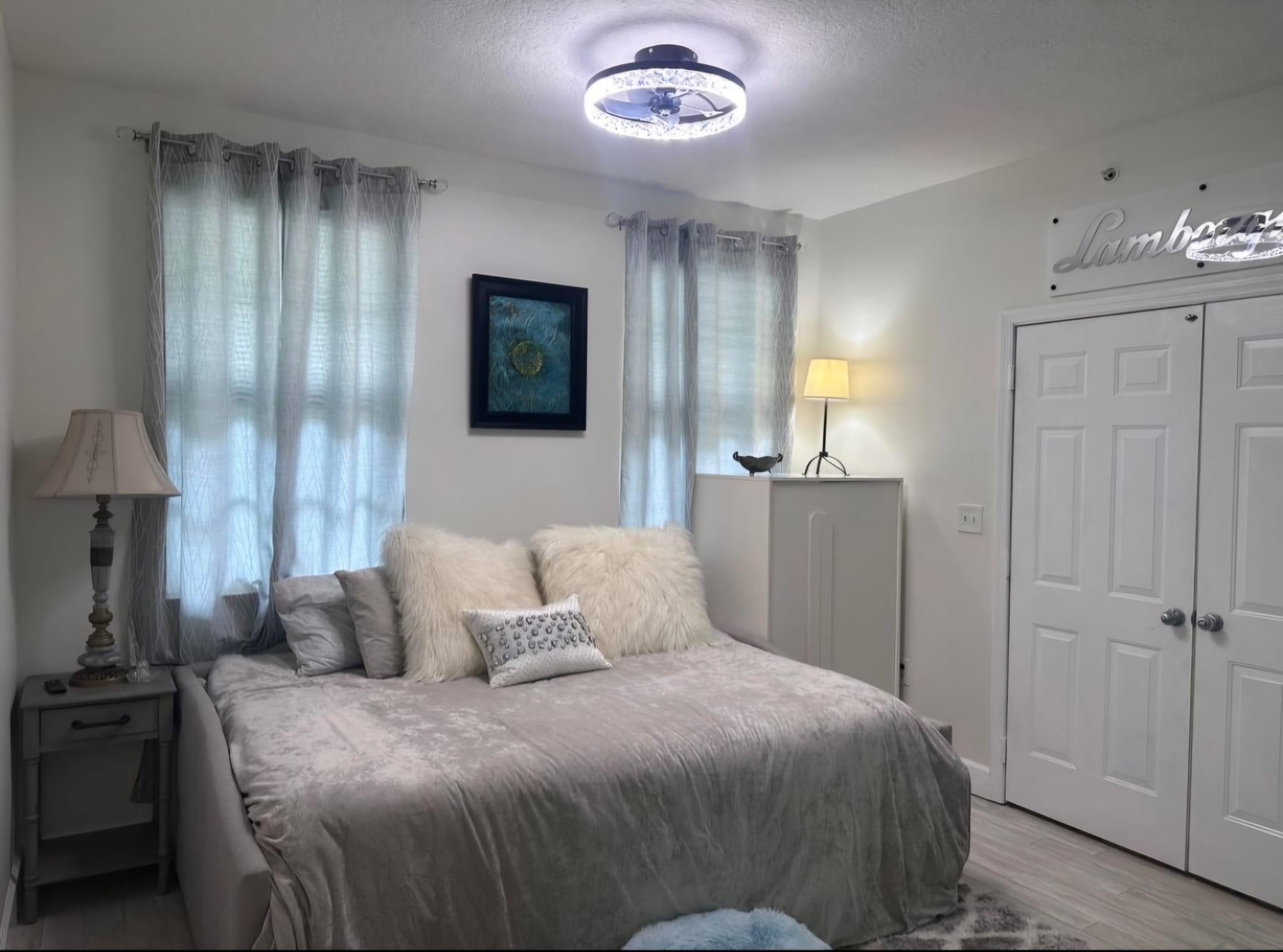 MOORINGS AT LANTANA TOWNHOUSES CONDO - Residential