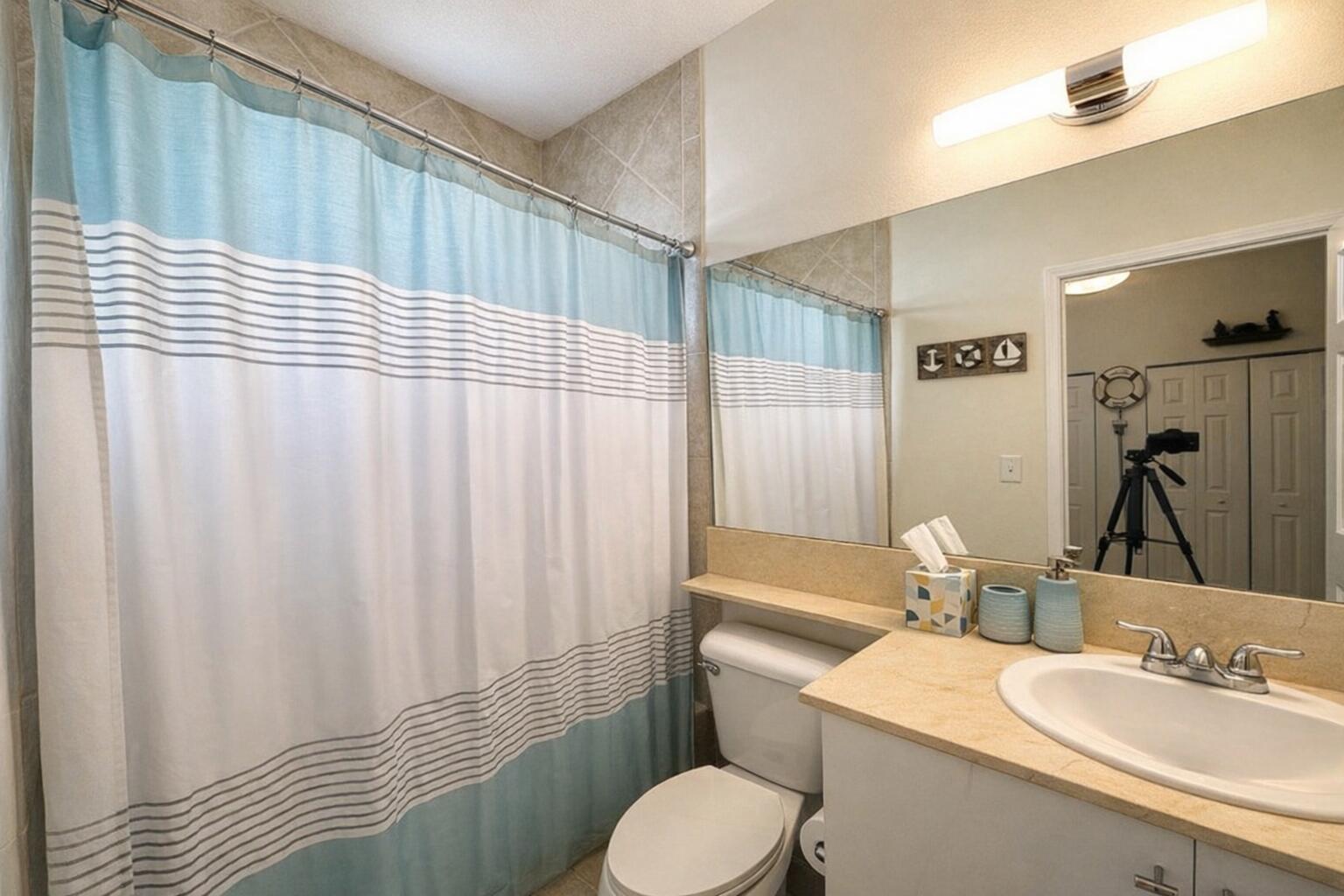 MOORINGS AT LANTANA TOWNHOUSES CONDO - Residential