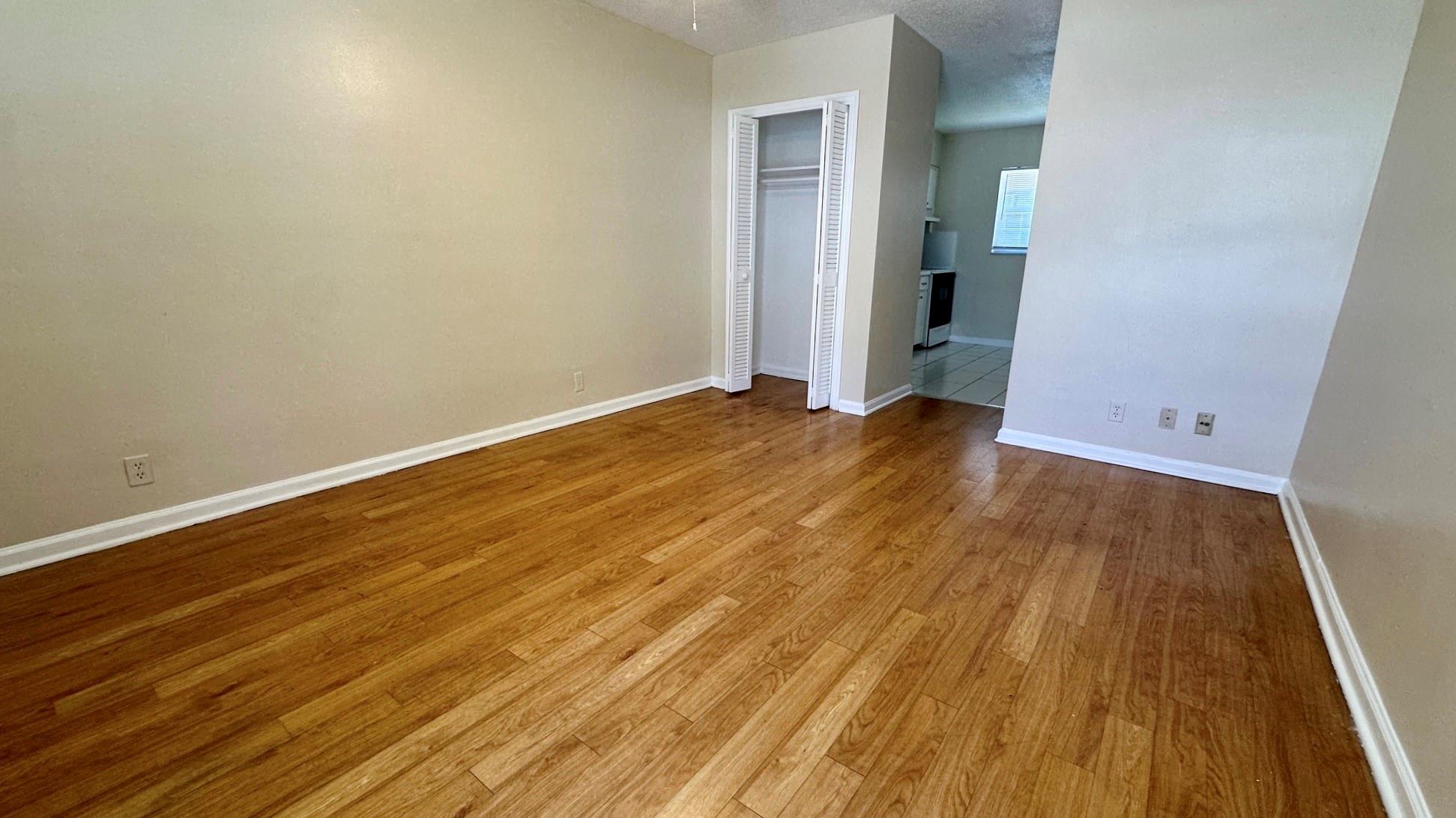 Nice efficiency, including water. Separate kitchen in a resort-like setting. One block from the beach. Private pool and covered outdoor entertaining area. Washer and Dryer at the property. THE TENANT NEEDS TO HAVE A SOCIAL SECURITY NUMBER OR ITIN. NO PETS ALLOWED. REALTORS, PLEASE GO OVER THE ATTACHMENTS WITH YOUR CLIENT BEFORE SHOWING.