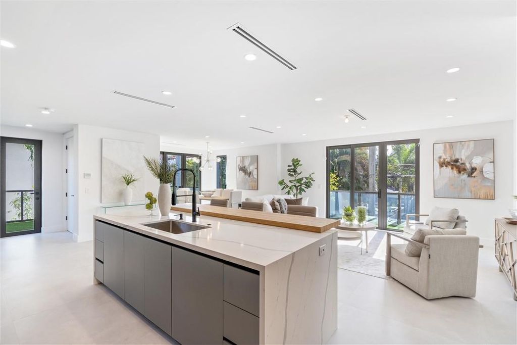 Photo of 1310 SE 2nd Street, Fort Lauderdale, FL 33301 (MLS # F10488010)