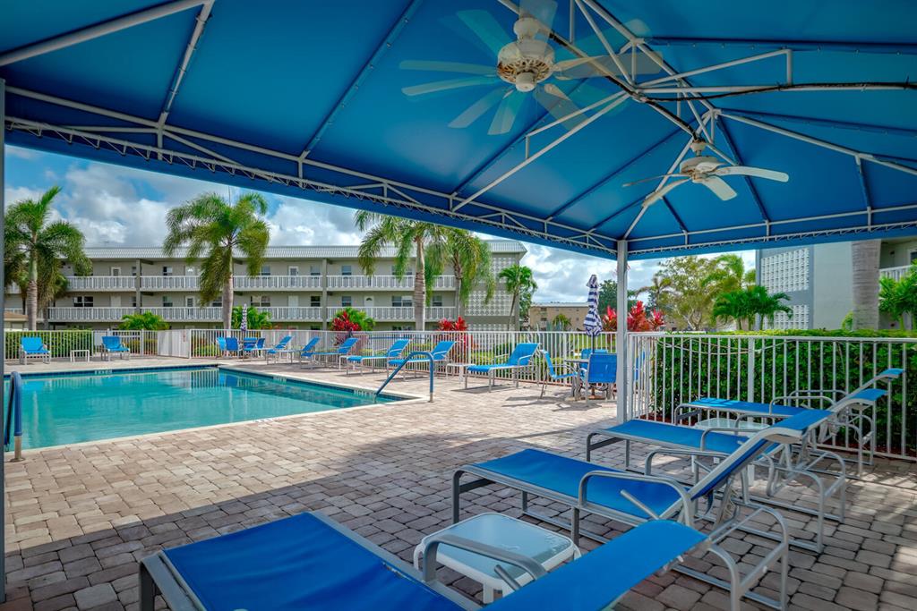 SANDALFOOT SOUTH THREE CONDO - Residential