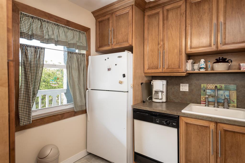 SANDALFOOT SOUTH THREE CONDO - Residential