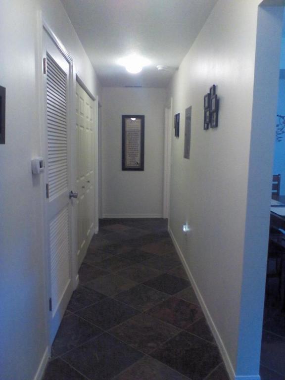 COURTYARDS AT WILLOUGHBY CONDO - Residential Lease