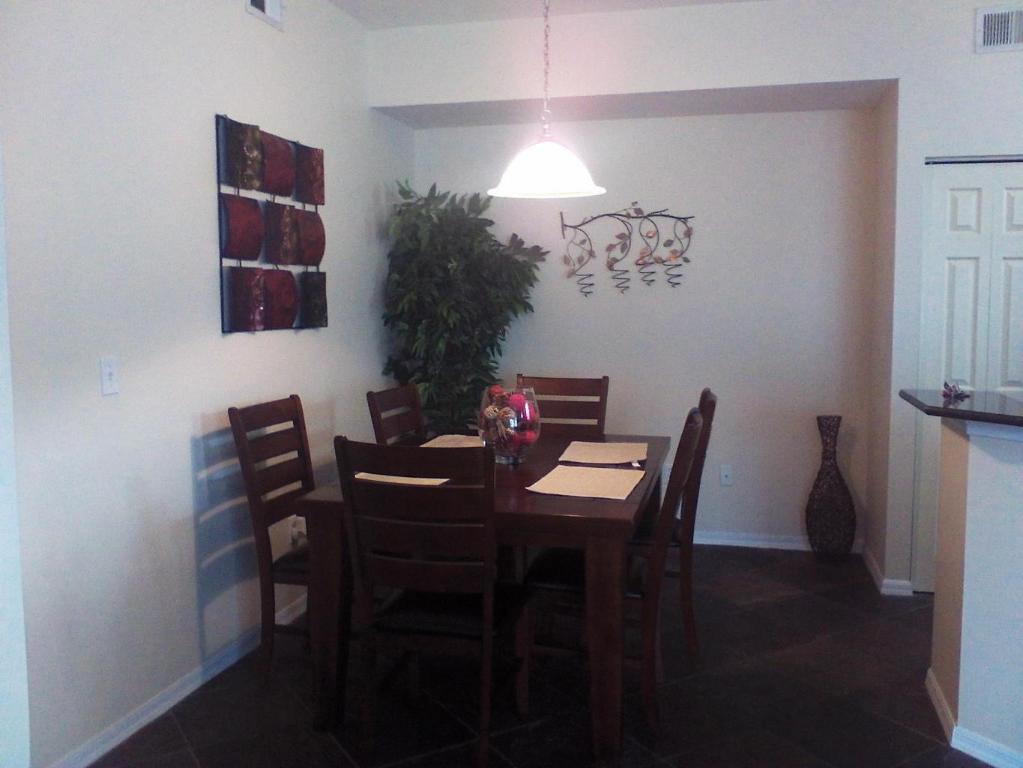 COURTYARDS AT WILLOUGHBY CONDO - Residential Lease