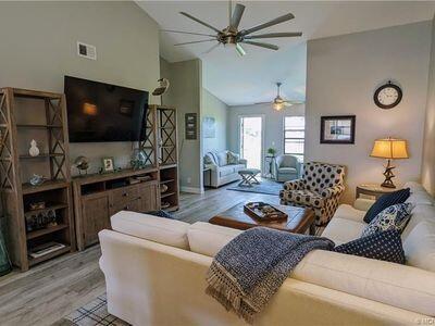 7716 SE Sugar Sand Circle