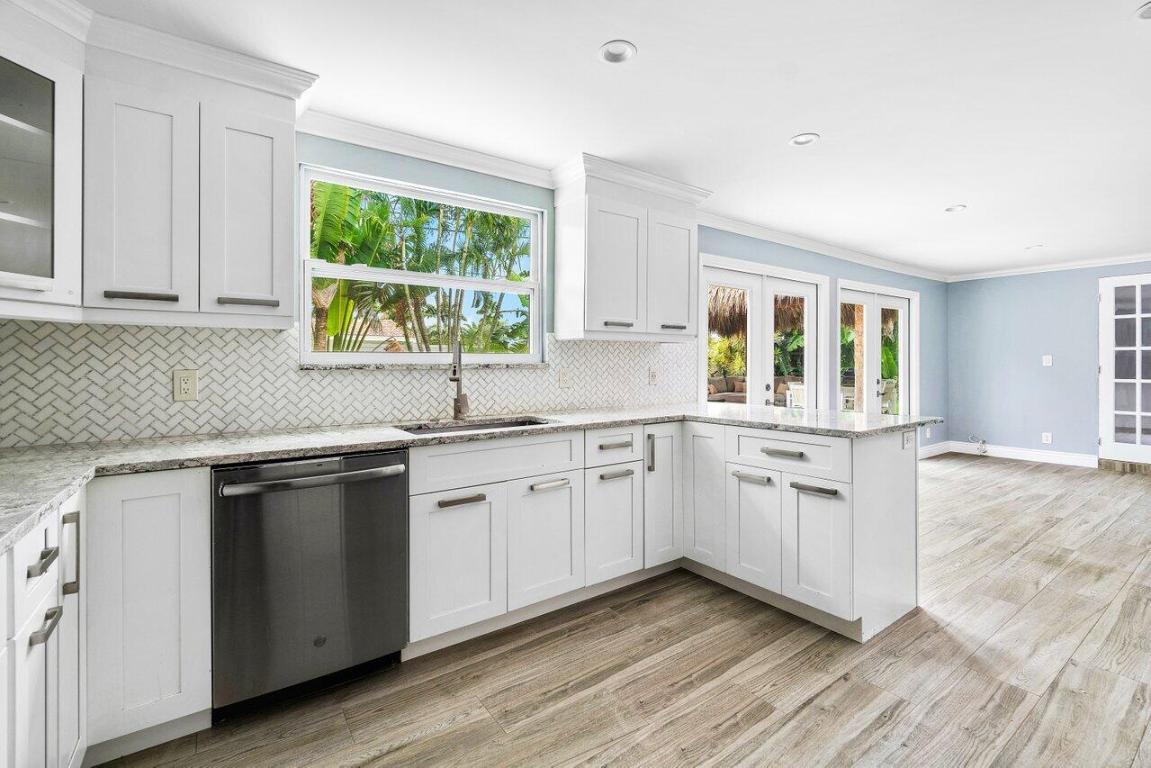 WOODMAR ESTATES - Residential Lease