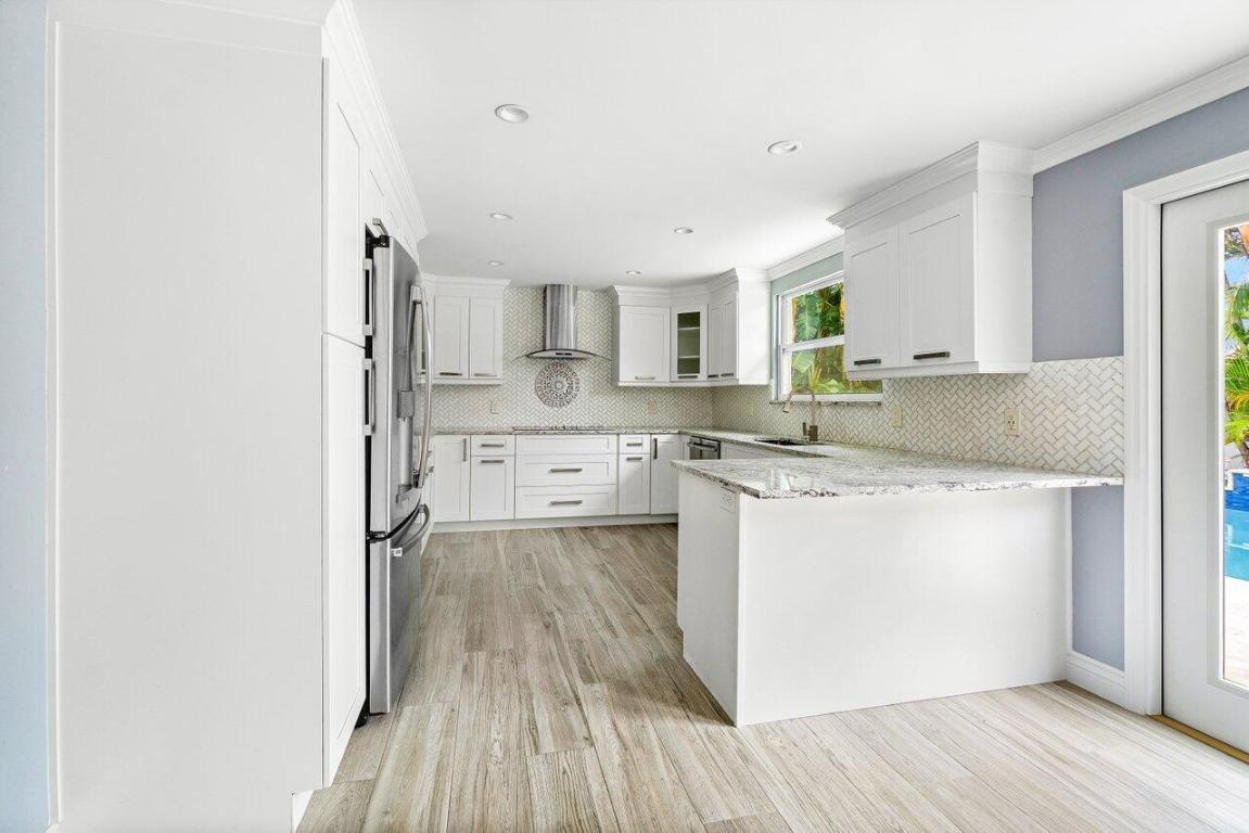 WOODMAR ESTATES - Residential Lease