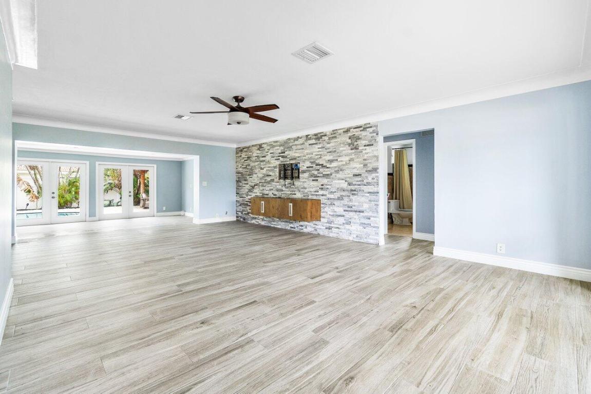 WOODMAR ESTATES - Residential Lease