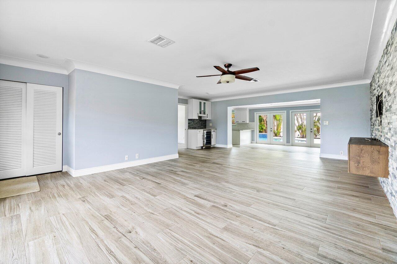 WOODMAR ESTATES - Residential Lease