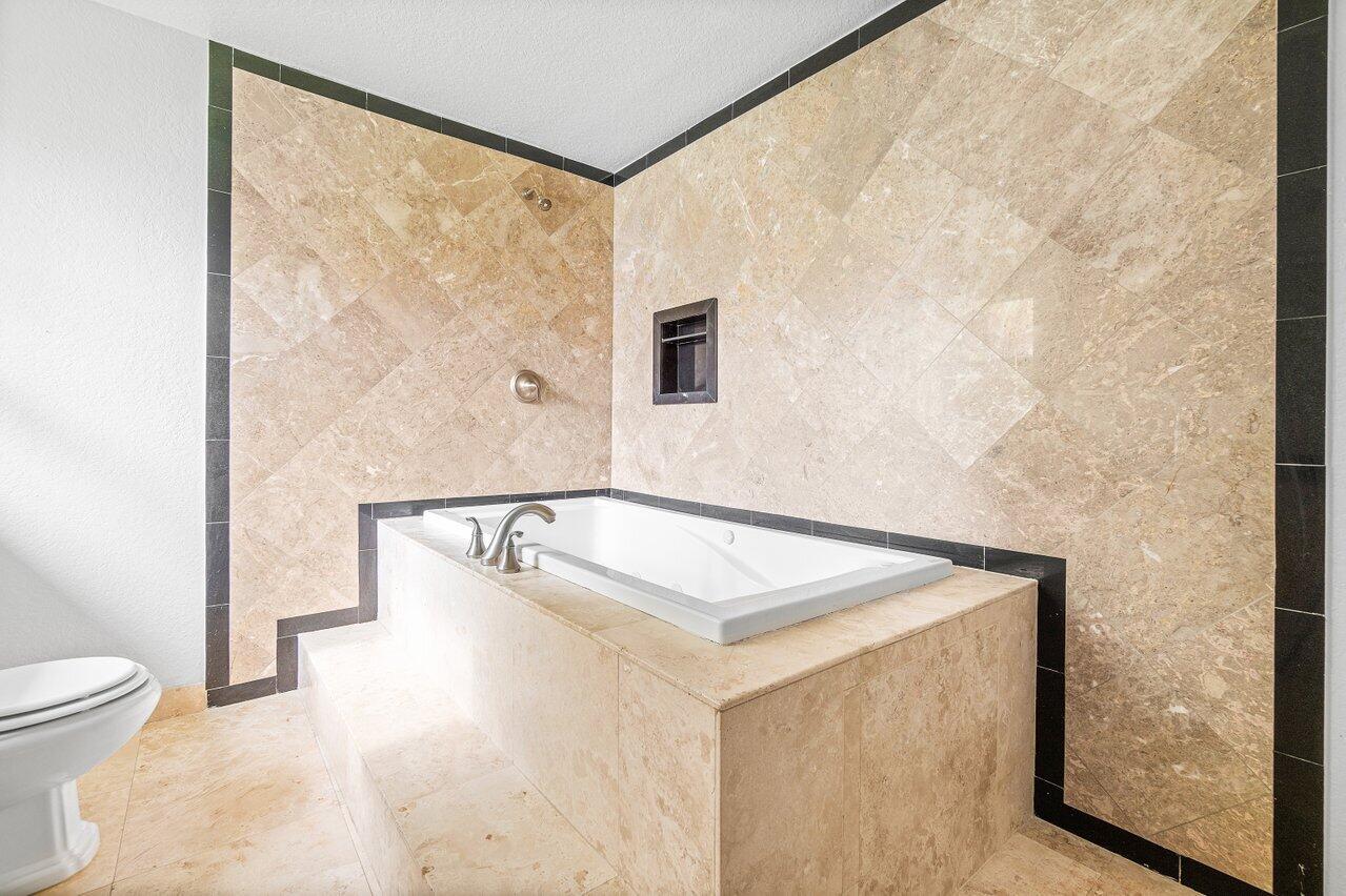 WOODMAR ESTATES - Residential Lease