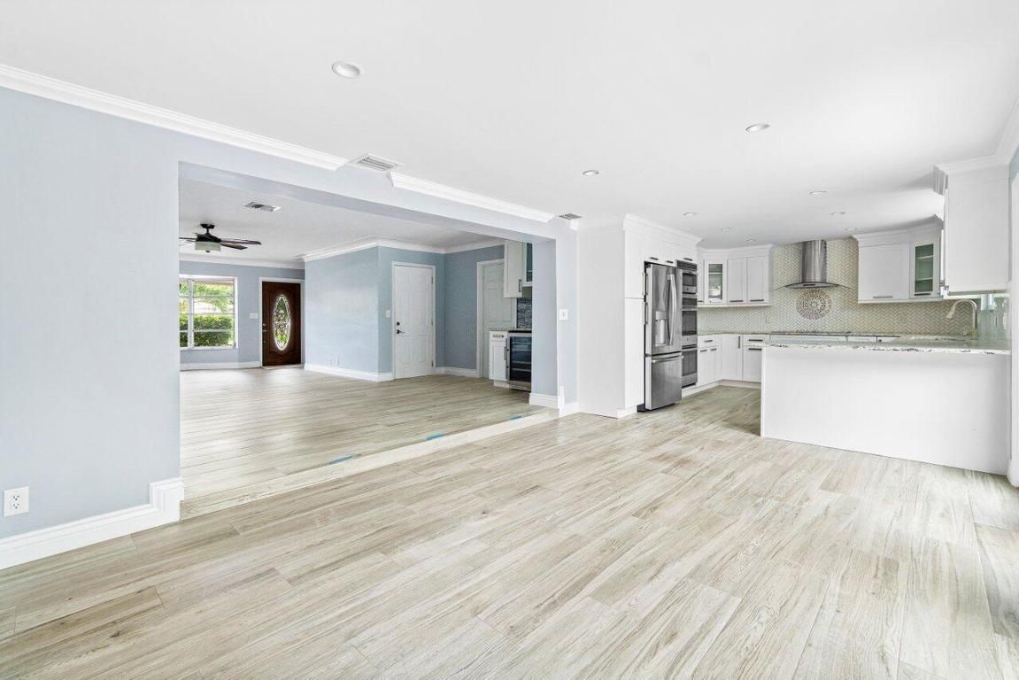 WOODMAR ESTATES - Residential Lease