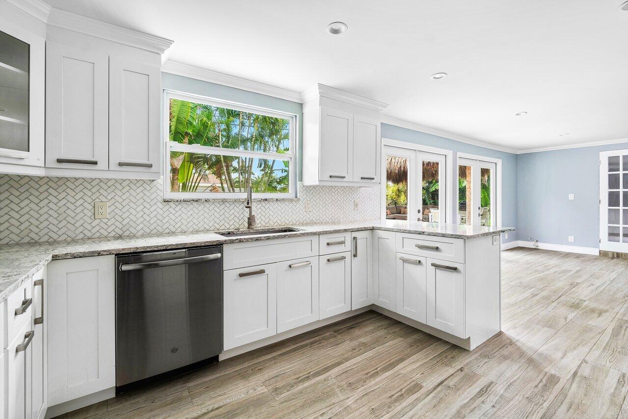 WOODMAR ESTATES - Residential Lease