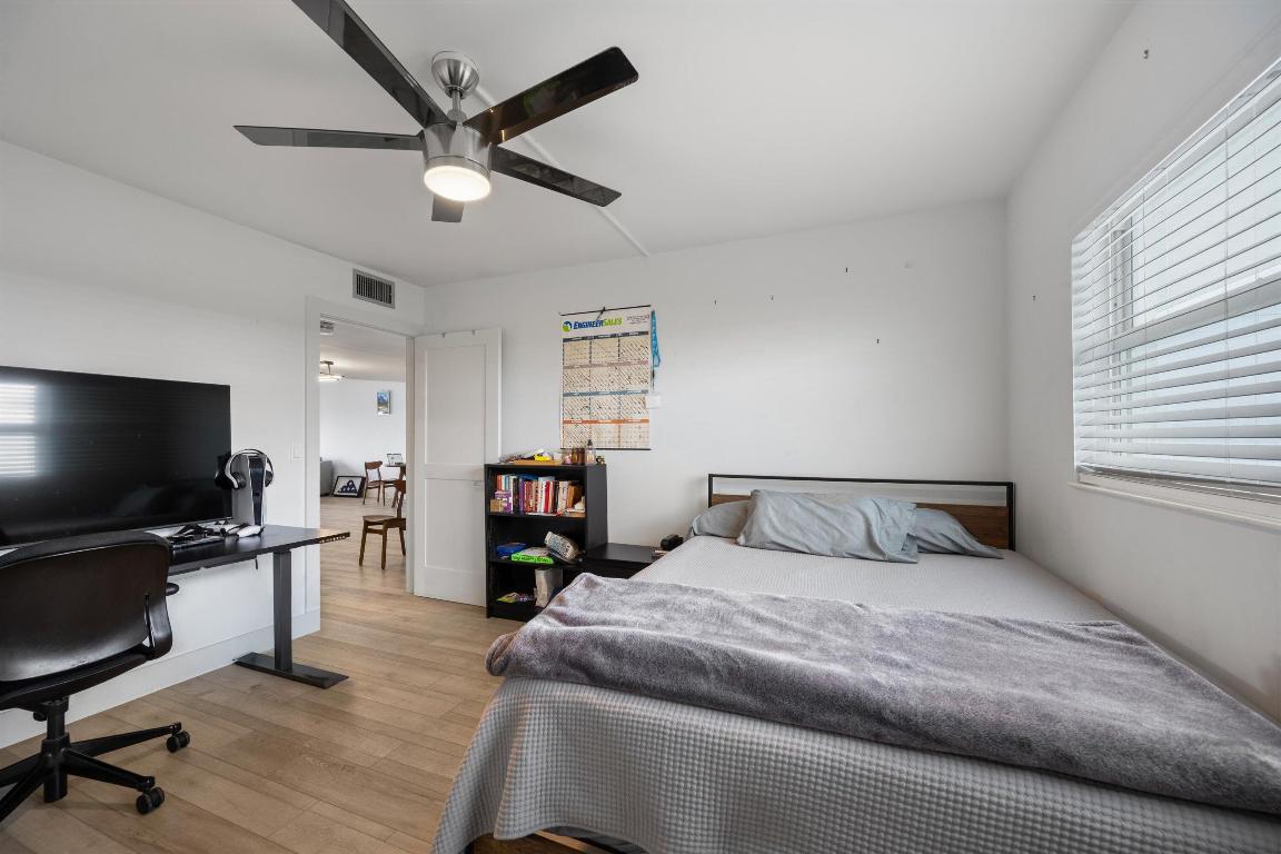 LAKE HARBOR COVE CONDO - Residential