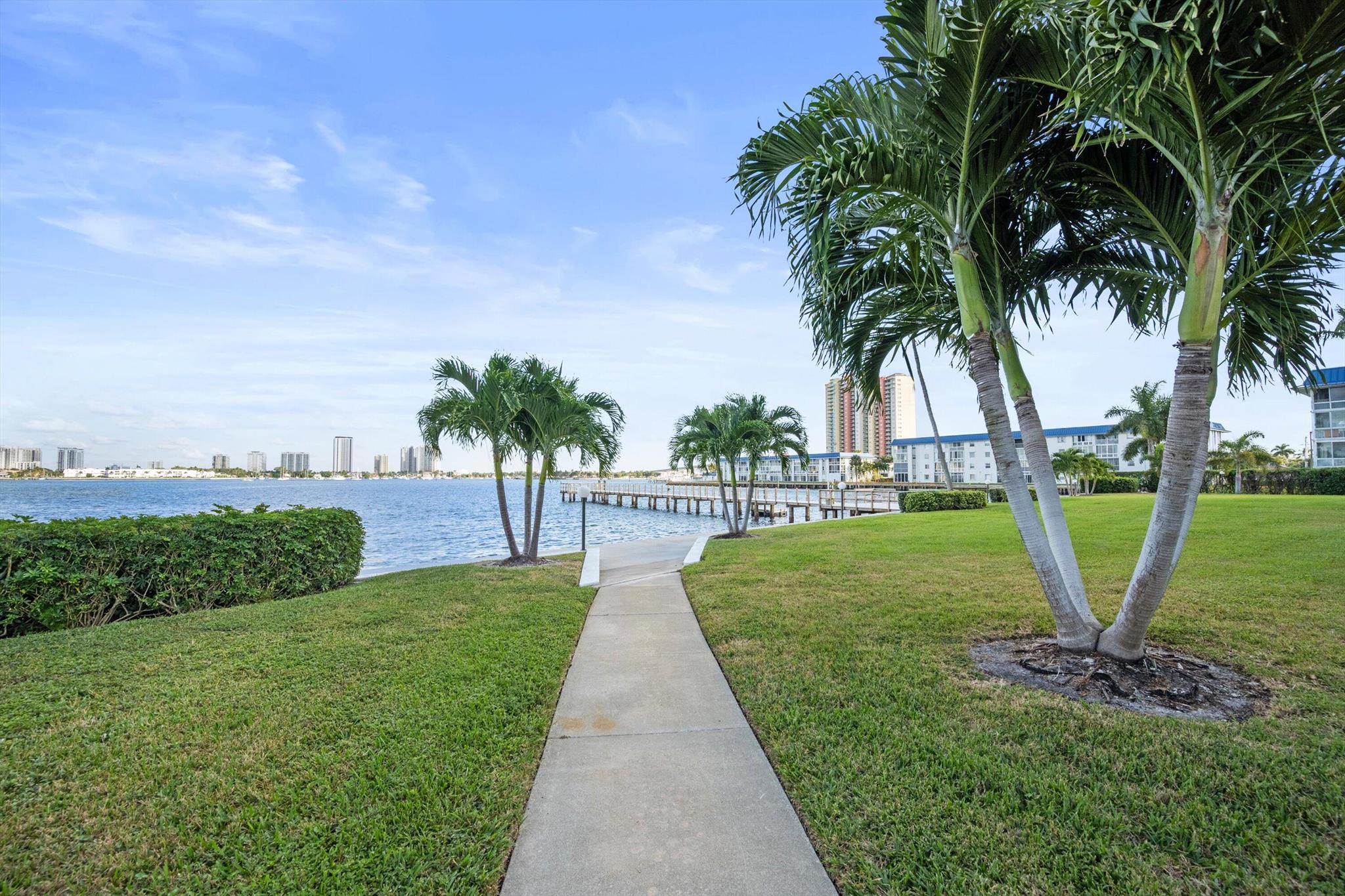 LAKE HARBOR COVE CONDO - Residential