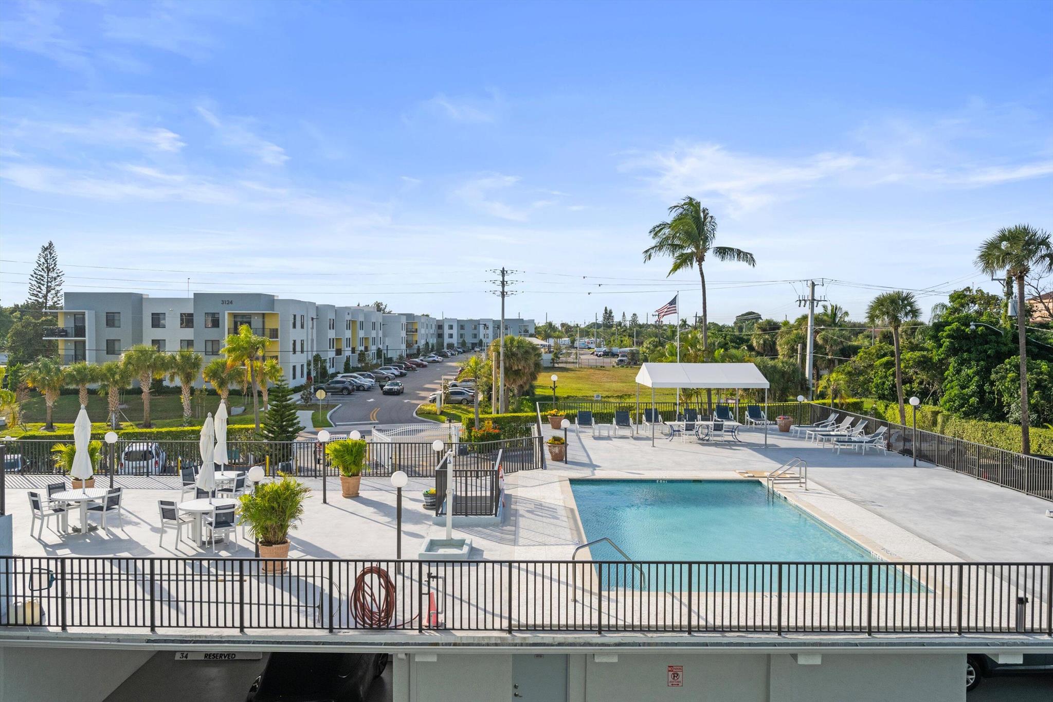LAKE HARBOR COVE CONDO - Residential