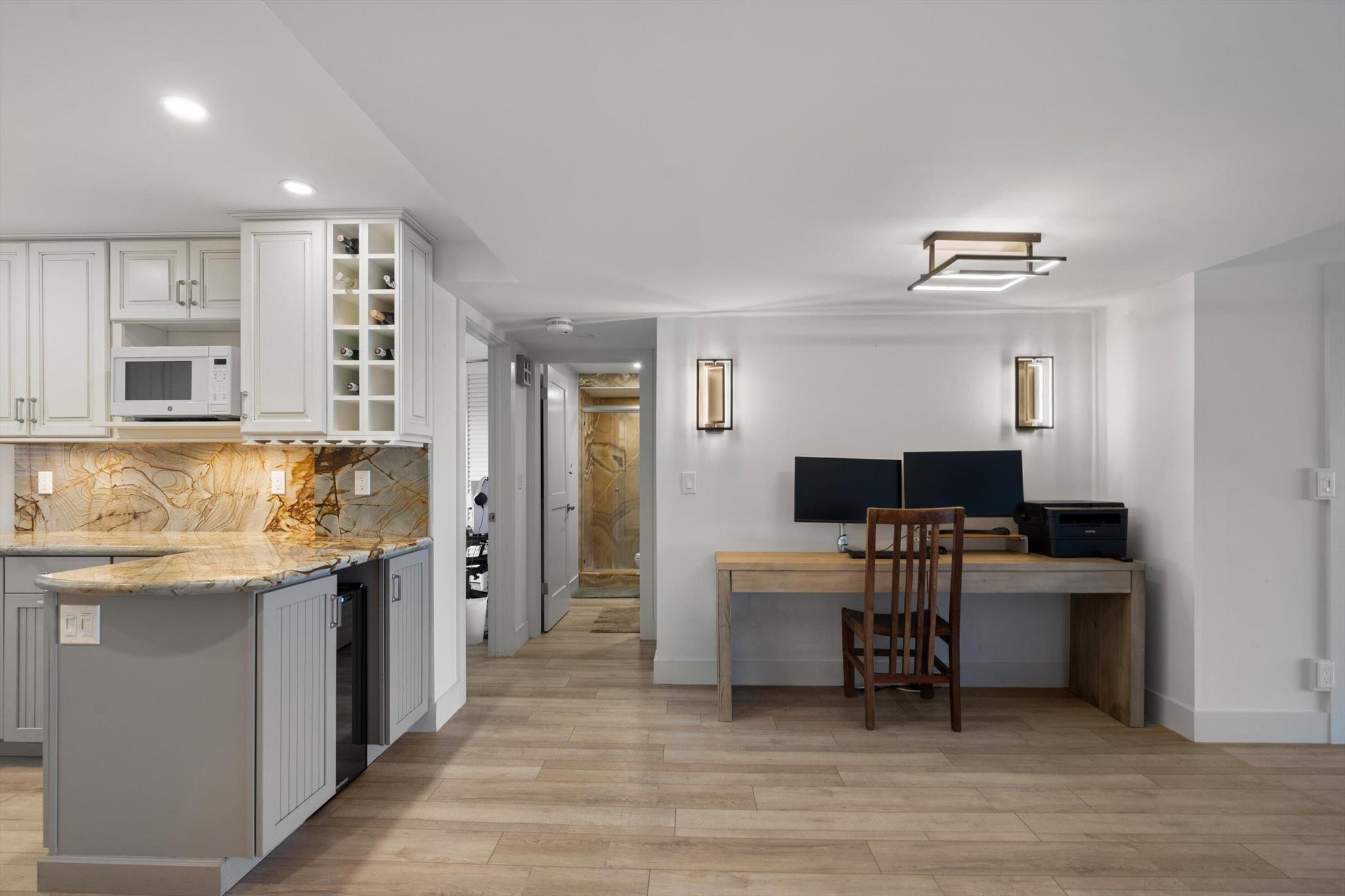 LAKE HARBOR COVE CONDO - Residential