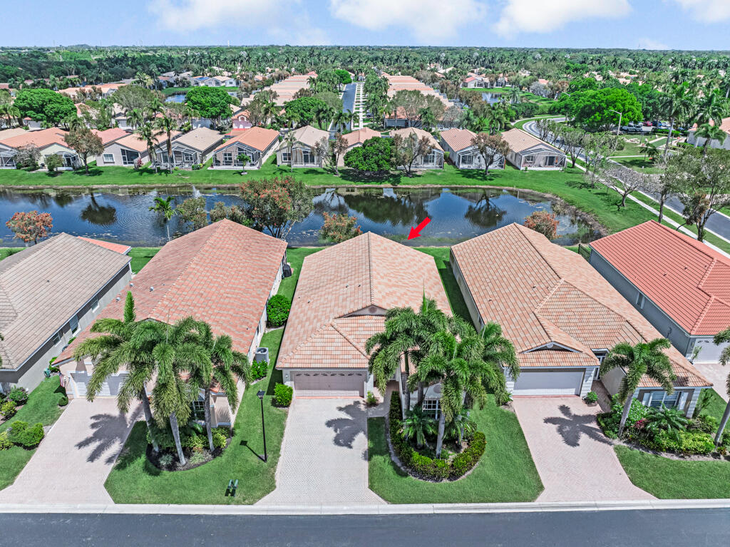 View photos, virtual tours, details... 9512 Honeybell Circle