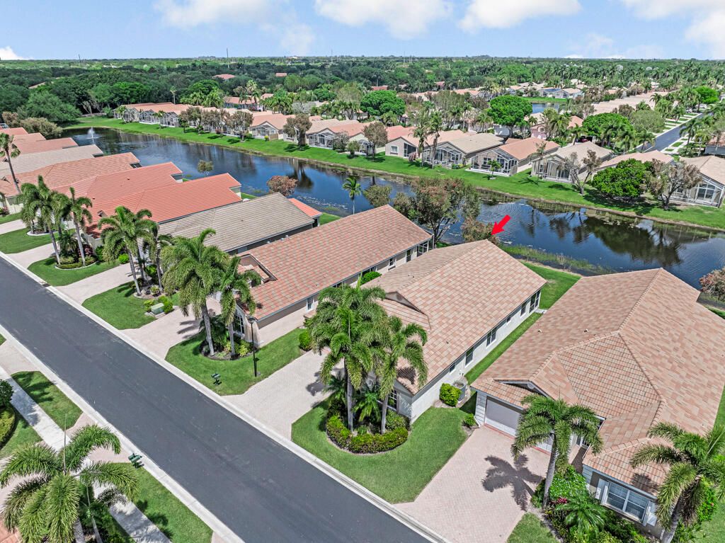 Photo of 9512 Honeybell Circle, Boynton Beach, FL 33437 (MLS # B26013316)