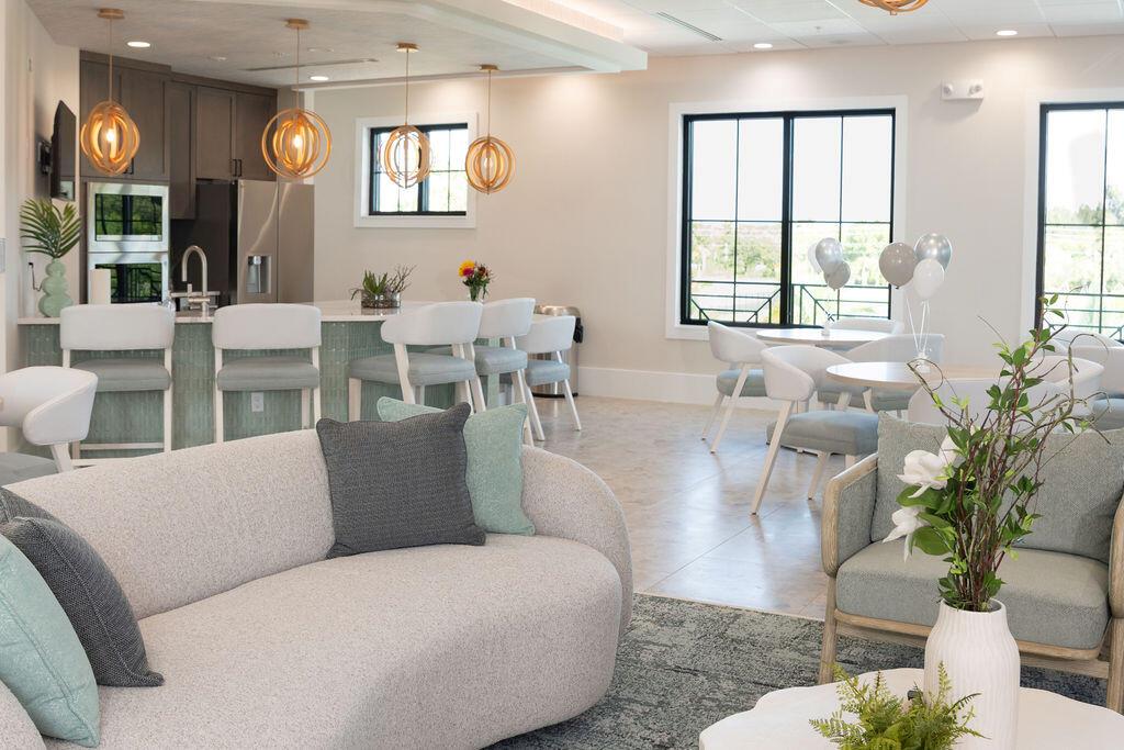 HARBOR ISLE - Residential