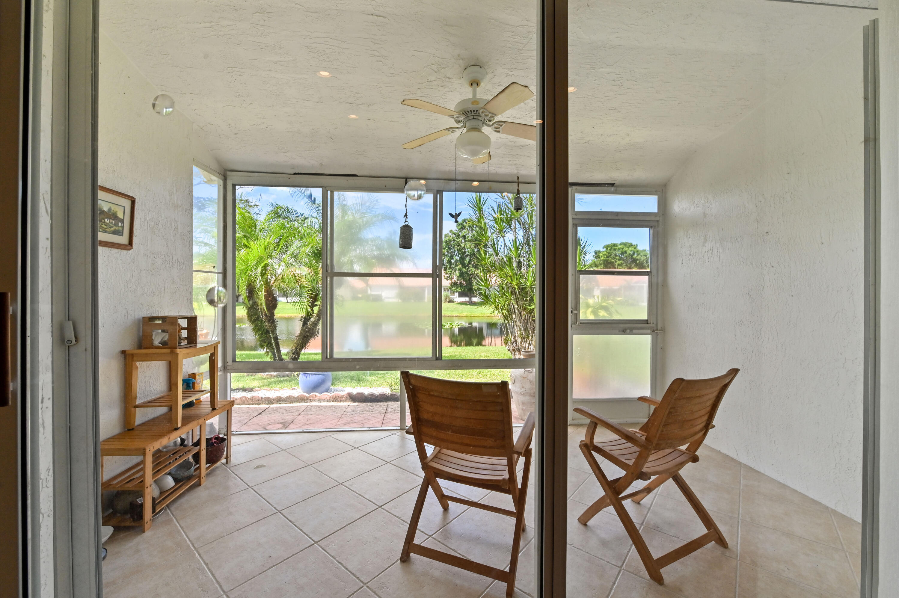 FLORAL LAKES - Residential