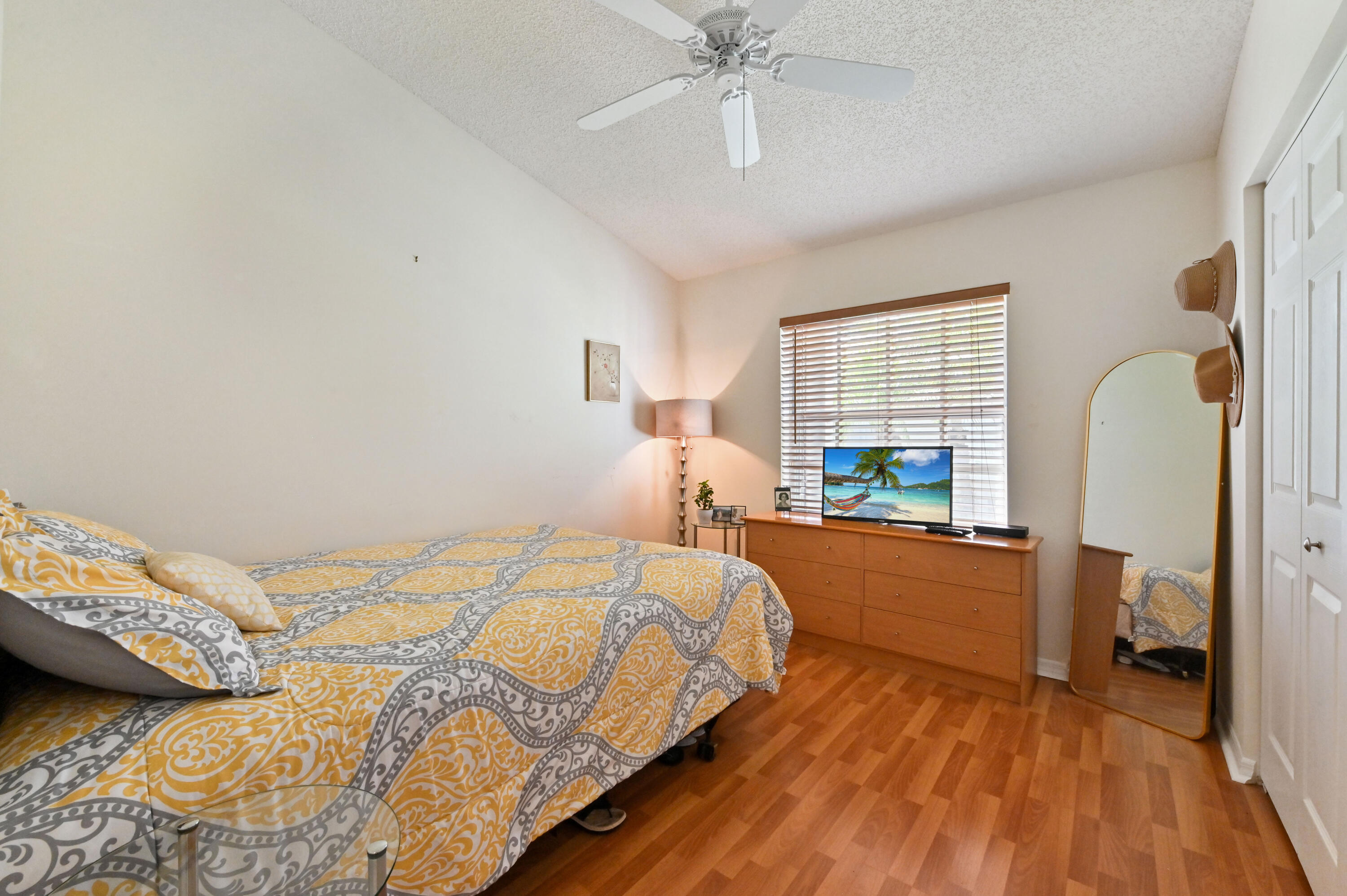 FLORAL LAKES - Residential