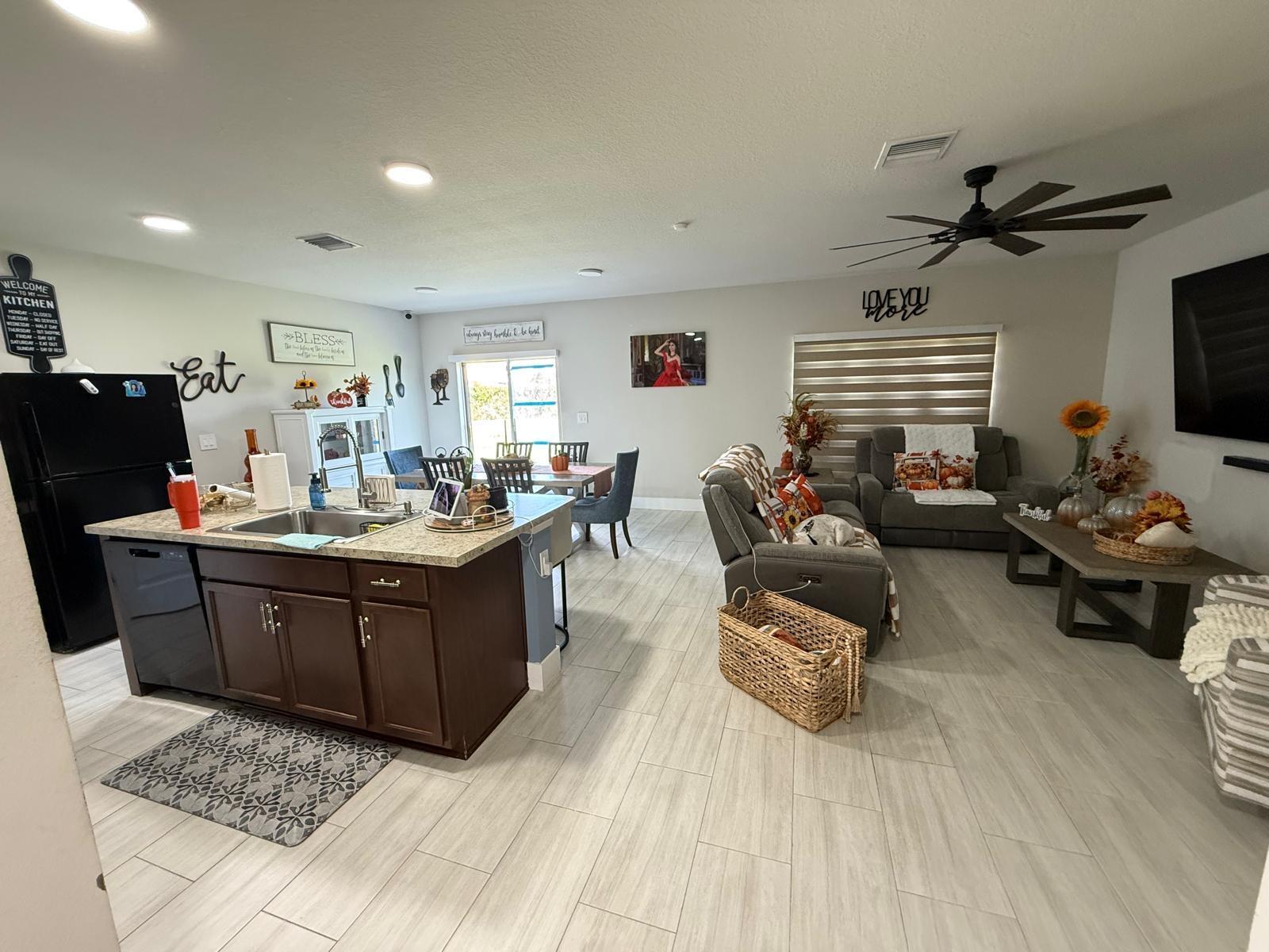 AVALON CROSSING - Residential Lease