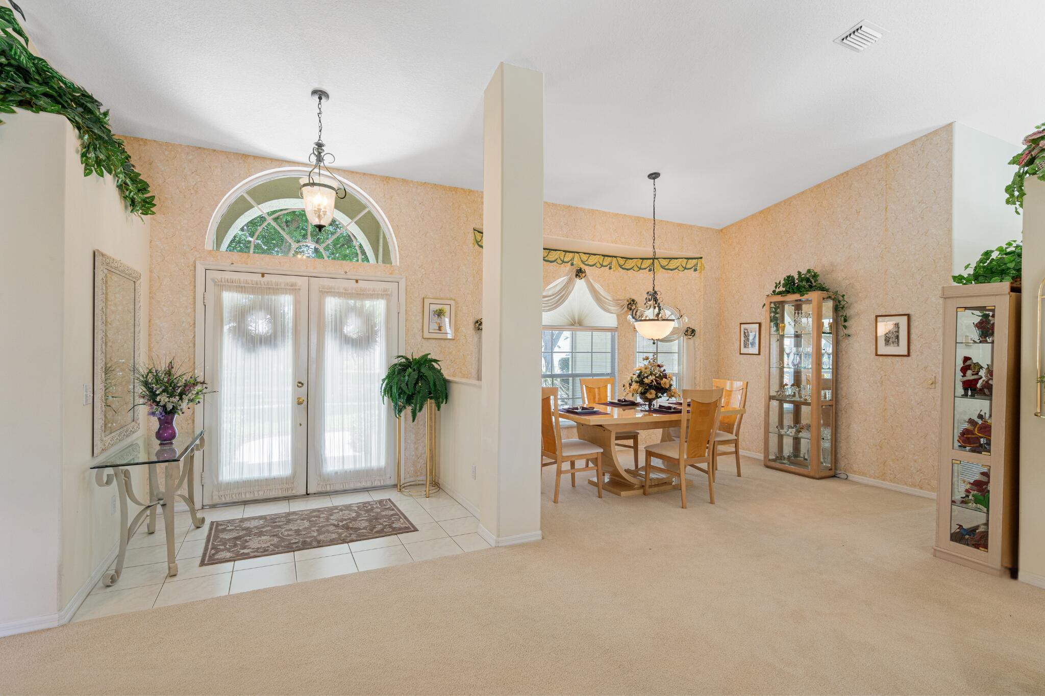 8292 Sandpine Circle, Port St Lucie, FL, 34952/$415,000 3 8292 Sandpine Circle