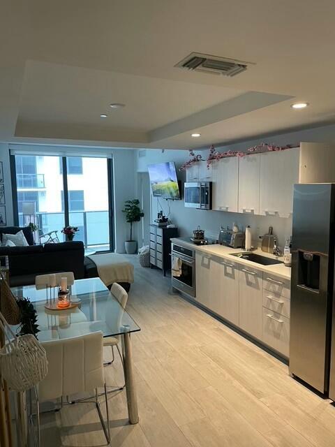 55 SW 9th Street 3209