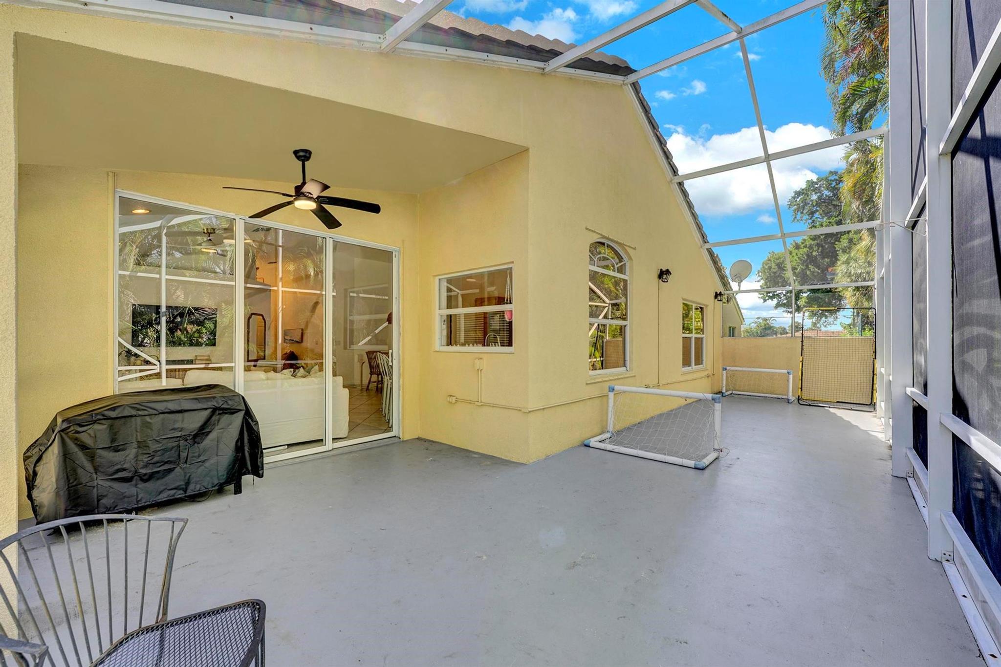 5445 Grande Palm Cir