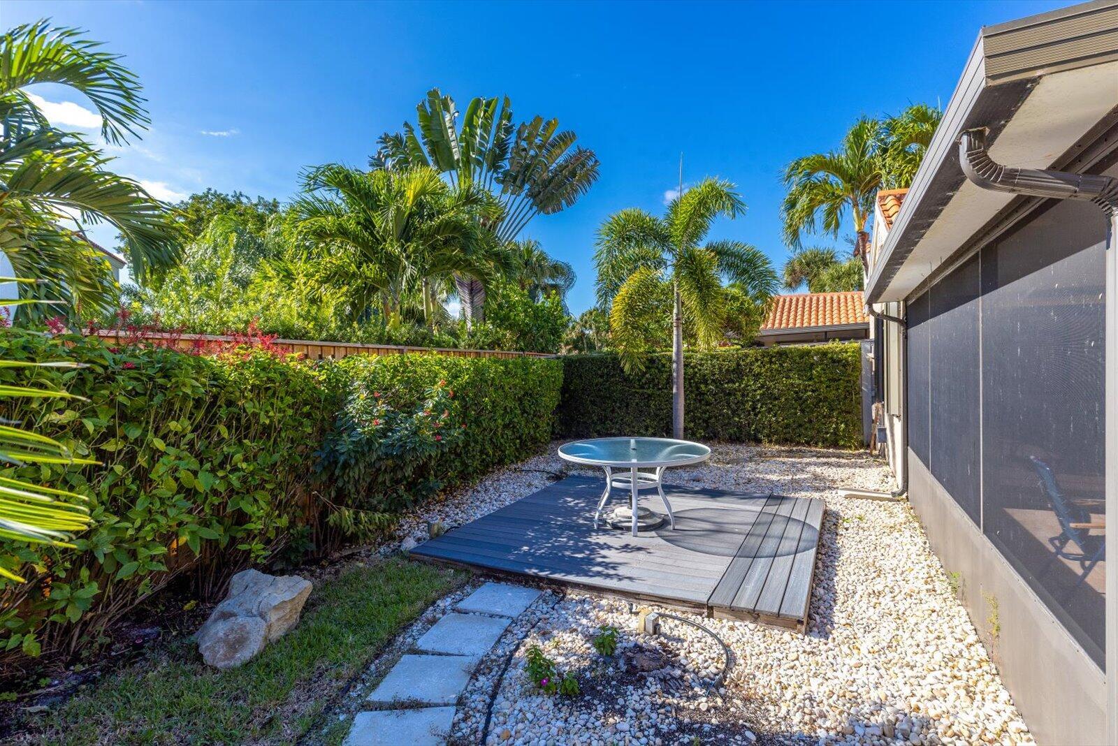 CRYSTAL POINTE 3 - Residential