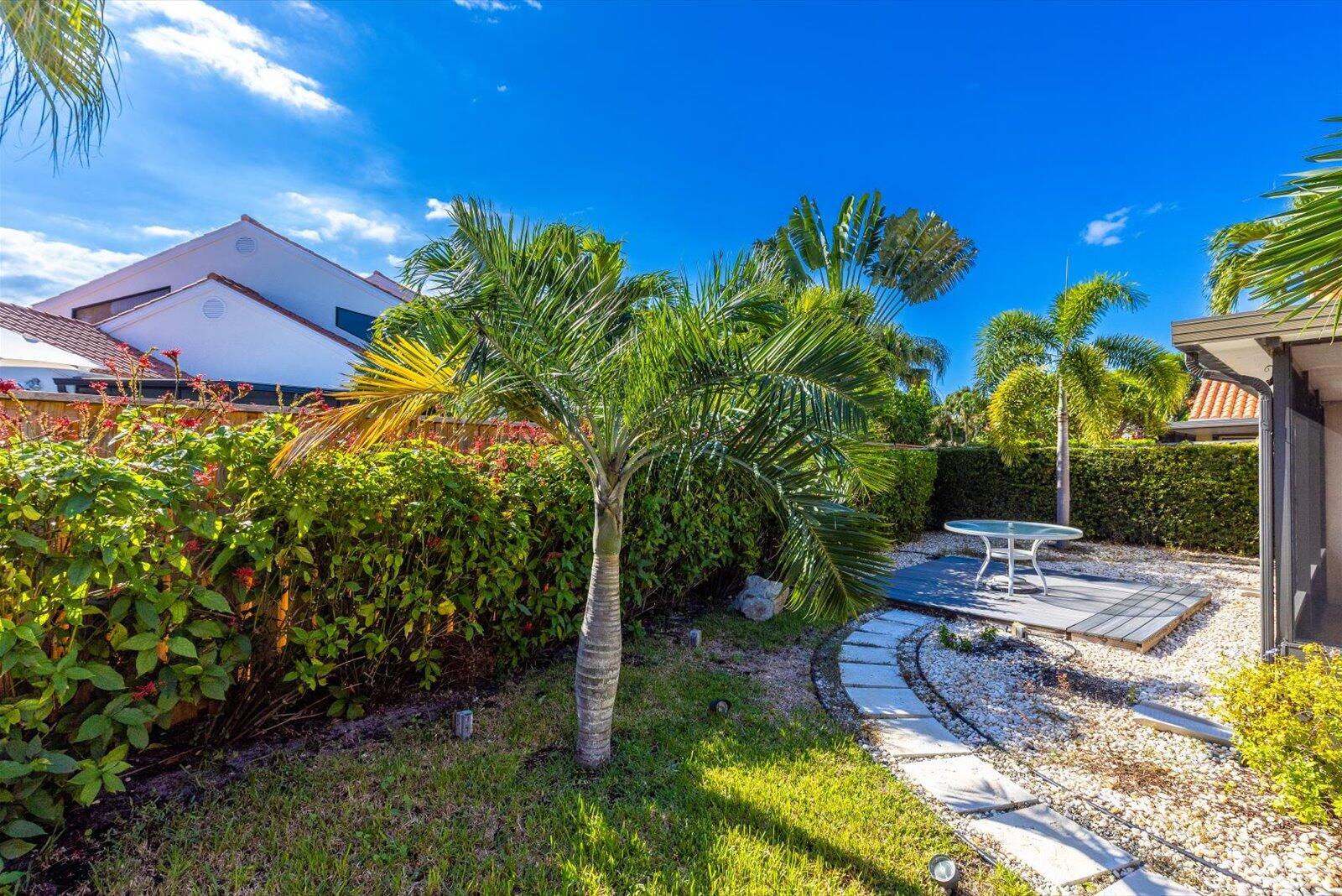 CRYSTAL POINTE 3 - Residential