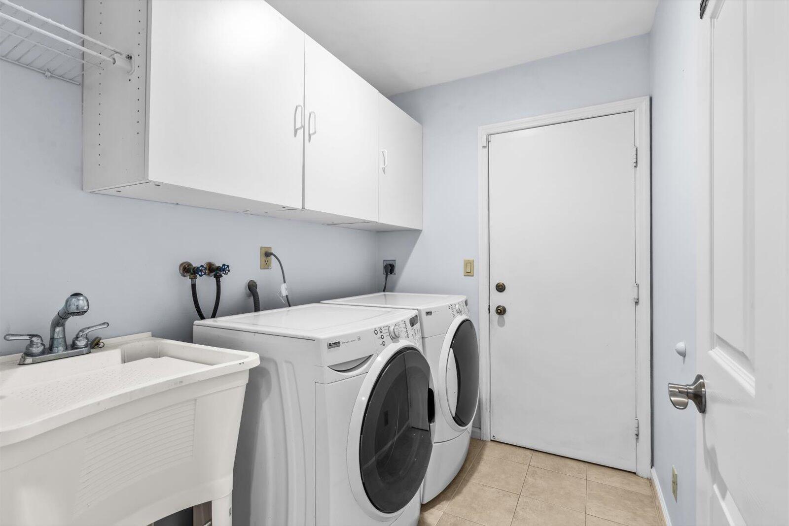 CRYSTAL POINTE 3 - Residential