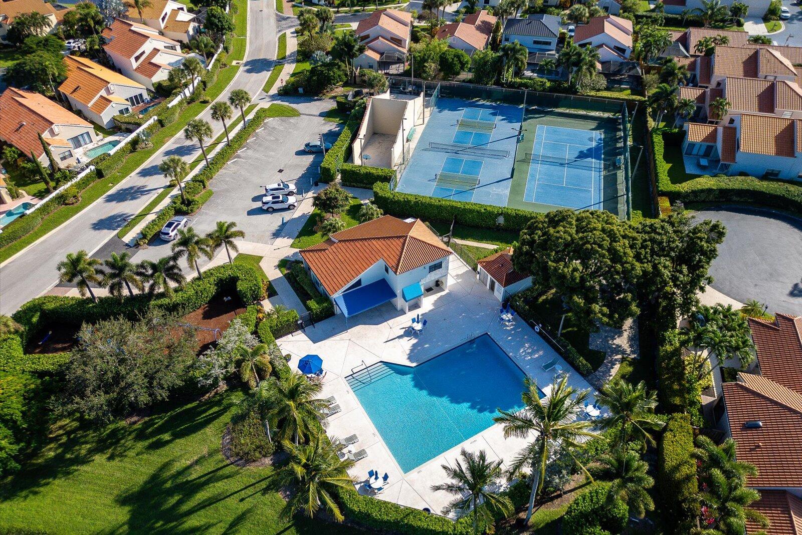 CRYSTAL POINTE 3 - Residential