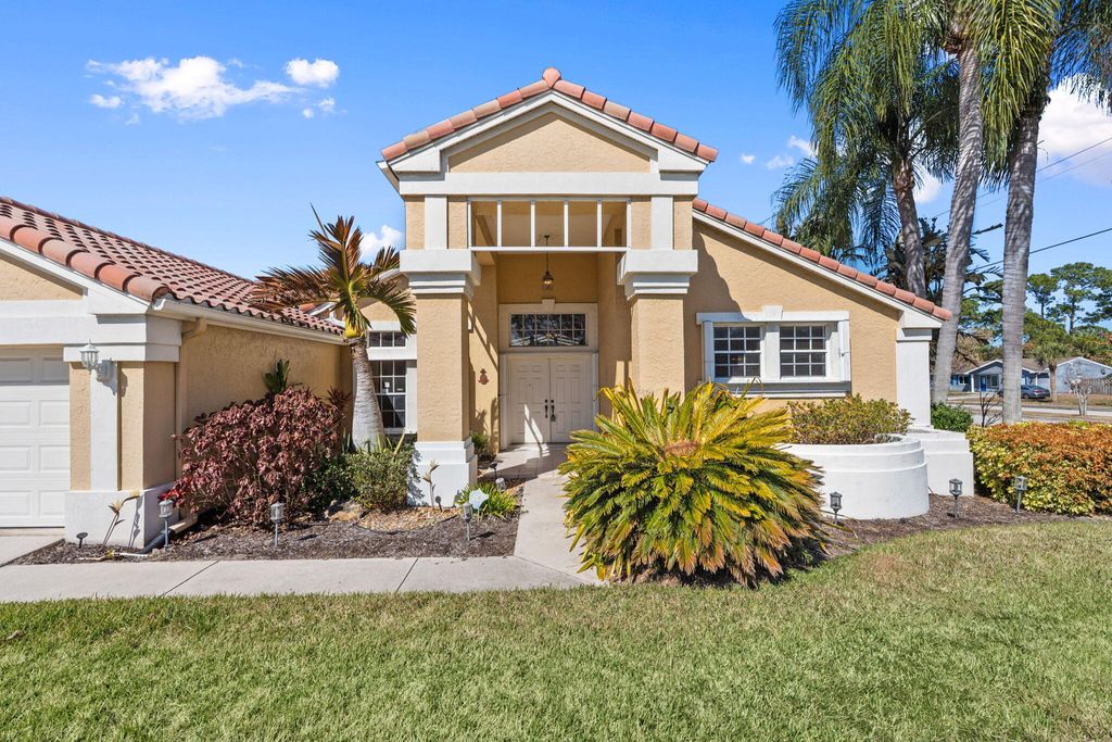 Photo of 101 SW Pisces Terrace, Port Saint Lucie, FL 34984 (MLS # R11165199)