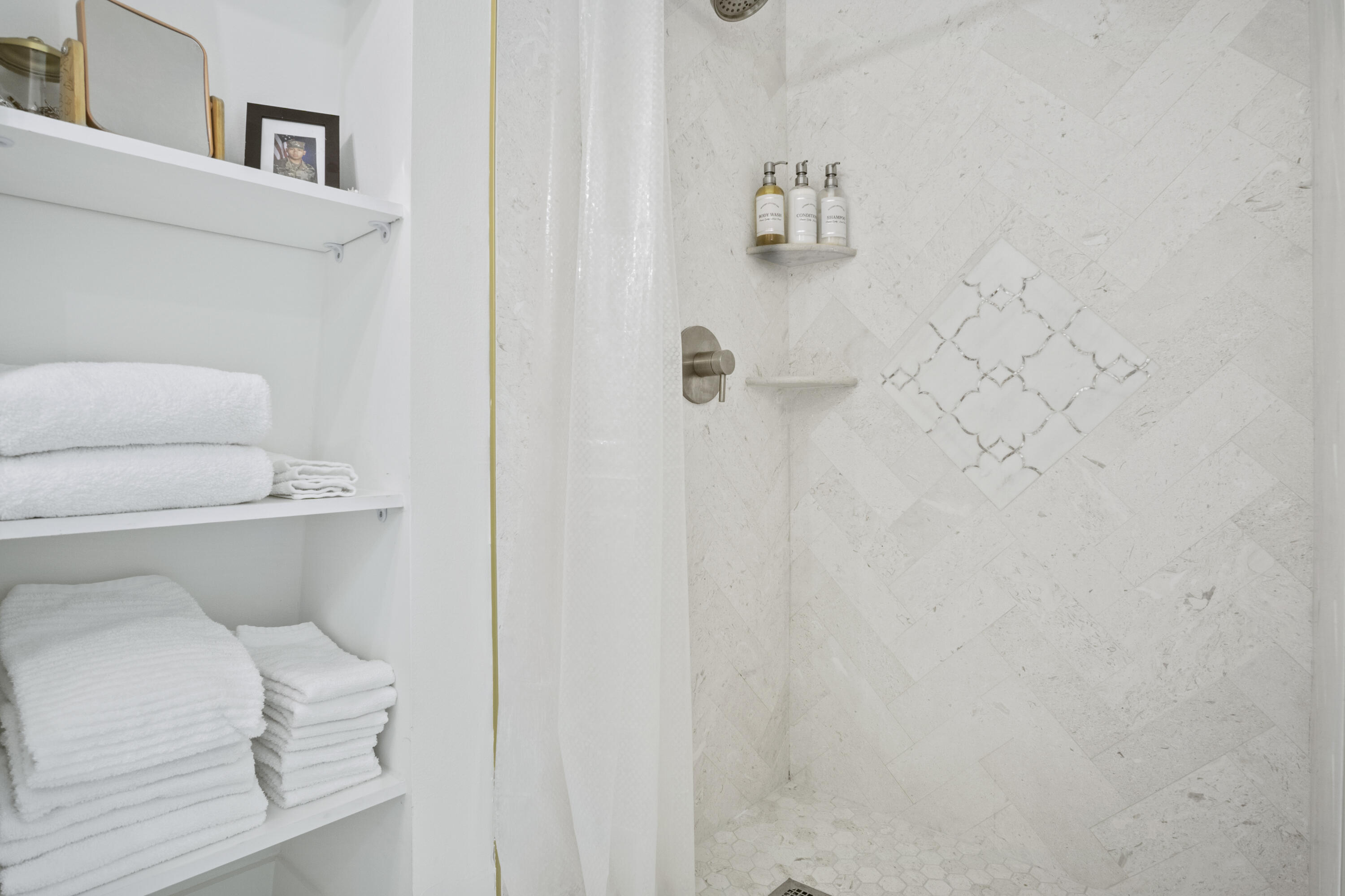 RIVER PINES - Residential Lease