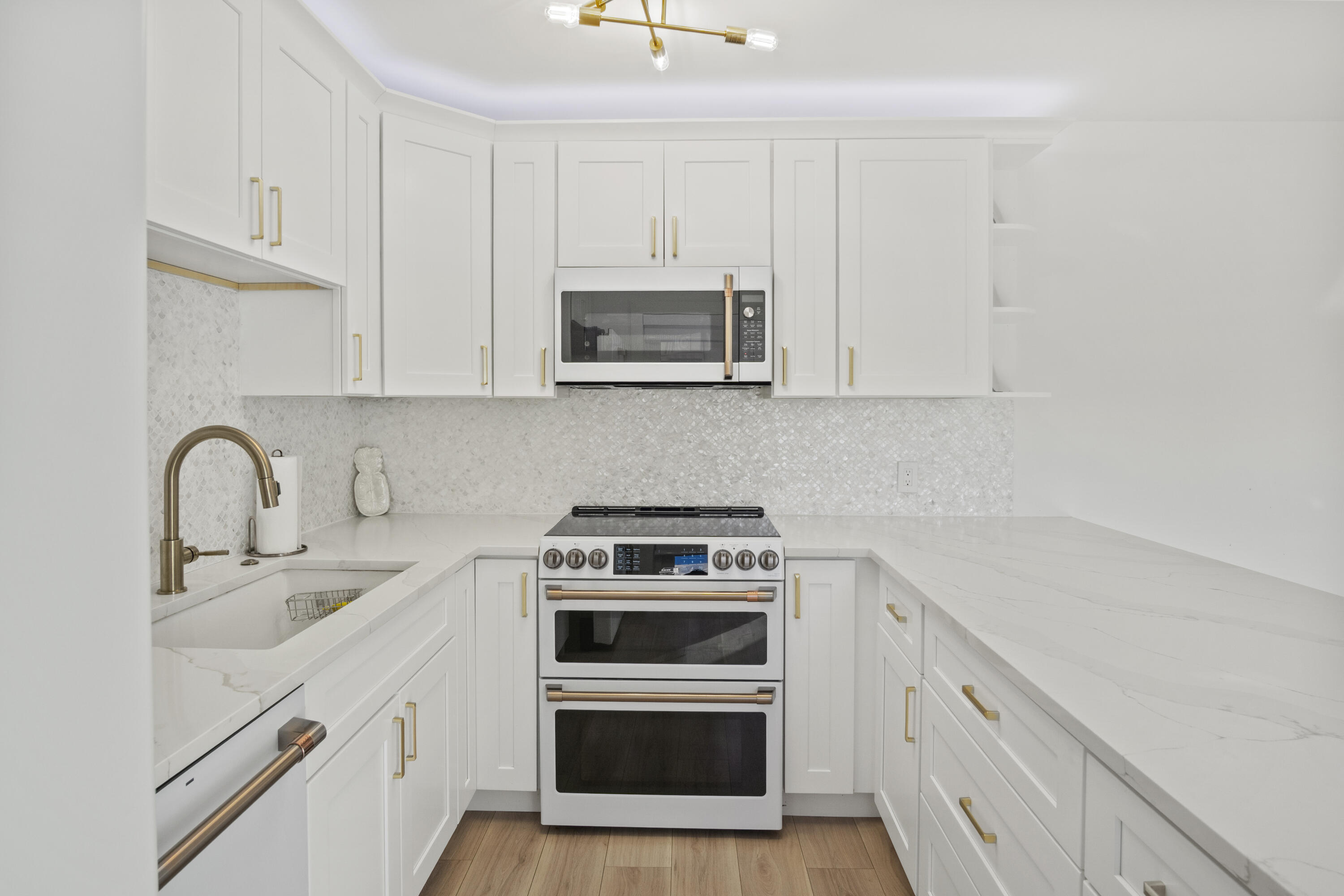 RIVER PINES - Residential Lease