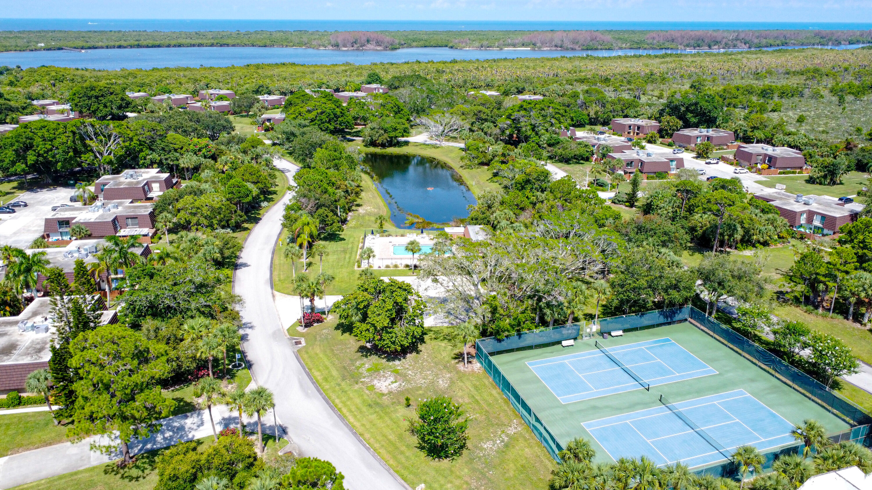 RIVER PINES - Residential Lease