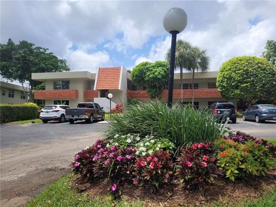 LOVELY 3 BEDROOM 2 BATH OVERLOOKING SERENE GOLF VIEWS FROM YOUR LARGE SCREENED PATIO, EAT IN KITCHEN WITH PLENTLY OF CABINETS, FORMAL DINING RM & LIVING RM, BRAND NEW A/C AIR HANDLER & COMPRESSOR, WASHER/DRYER IN UNIT, NIZE SIZE BEDROOMS, CONVENIENT PARKING SPACE CLOSE TO UNIT. PARKING, EXTRA STORAGE SPACE, UNIT IS IMMACULATE & CAN BE SOLD FURNISHED OR UNFURNISHED, PALM AIRE COMMUNITY IS CLOSE TO SHOPPING, THE ISLE CASINO, JUST A VERY SHORT DRIVE TO BEAUTIFUL POMPANO BEACH WITH IT'S NEW OCEAN VIEW RESTAURANTS AND OUTSIDE DINING AREAS! THIS IS A MUST-SEE UNIT IN A VERY POPULAR & DESIRABLE COMMUNITY.  BRING YOUR FUSSIEST BUYER, VERY EASY TO SHOW & VERY EASY TO SELL!!