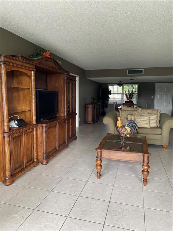 Palm-Aire - Residential