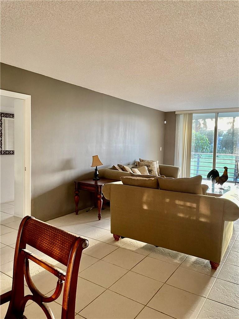 Palm-Aire - Residential