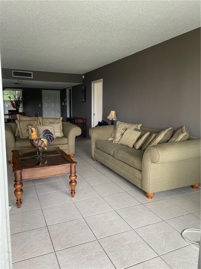 Palm-Aire - Residential