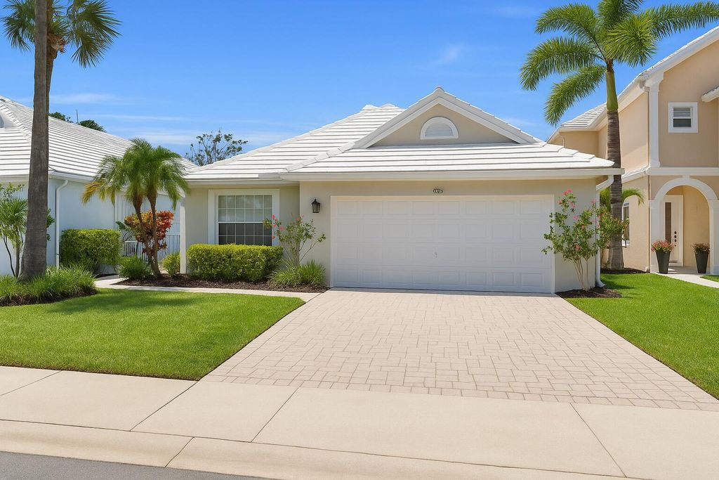 Photo of 30 Selby Lane, Palm Beach Gardens, FL 33418 (MLS # R11134617)