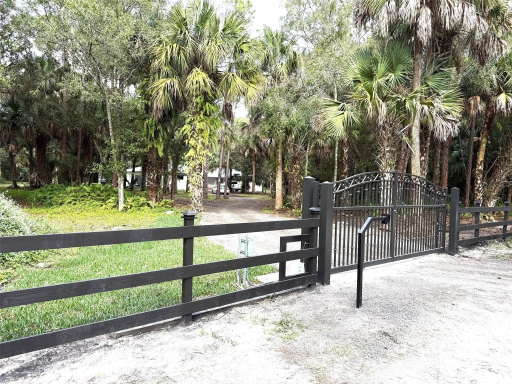 5225 SW Ludlum Street